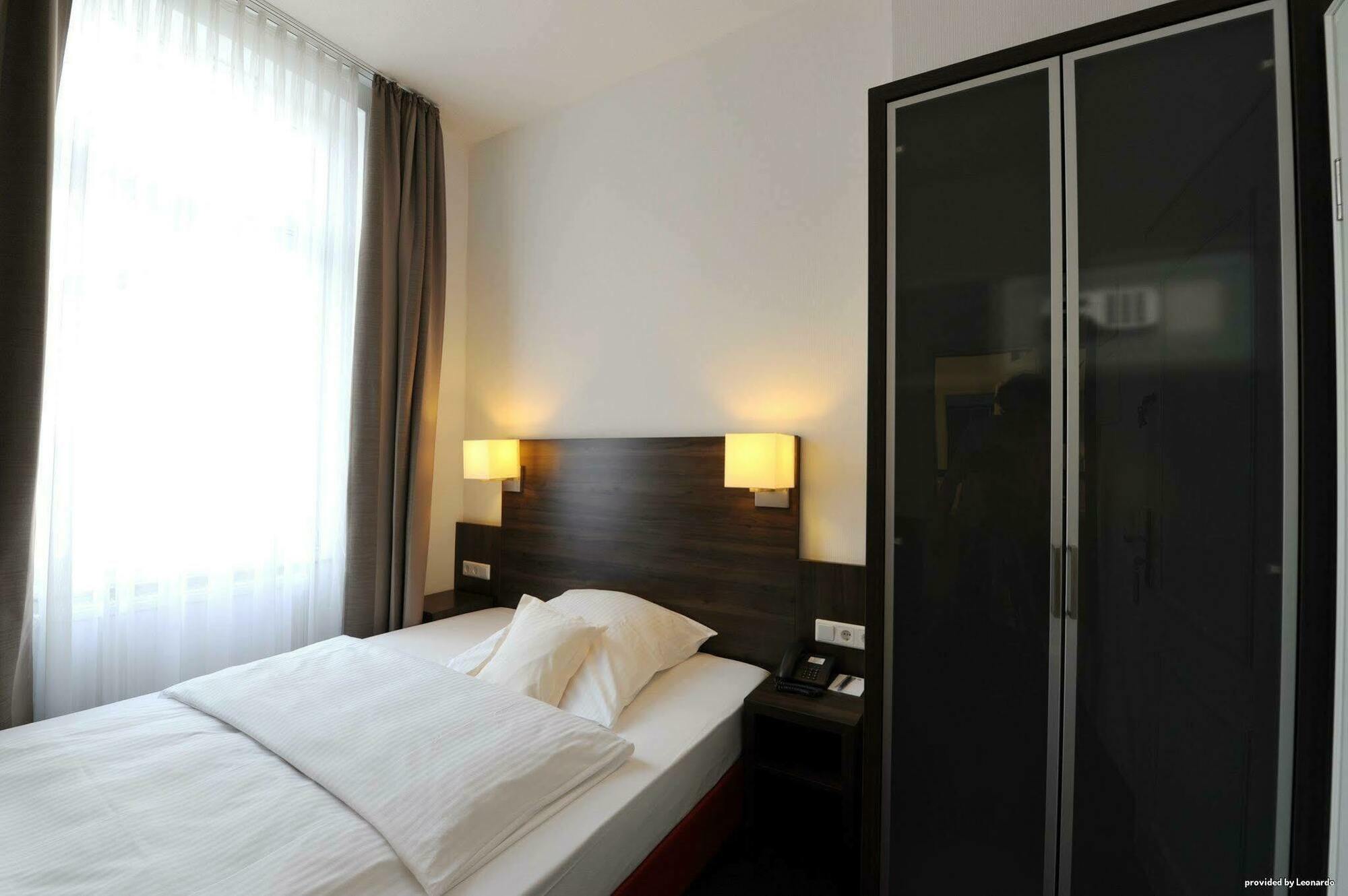Best Western Hotel Kaiserhof Bonn Exterior foto